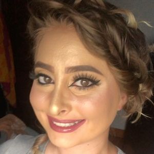 Meet your Posher, Halie